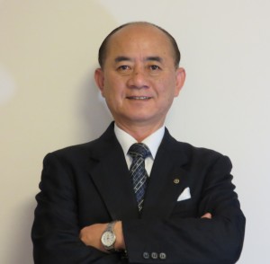 横田龍次 氏